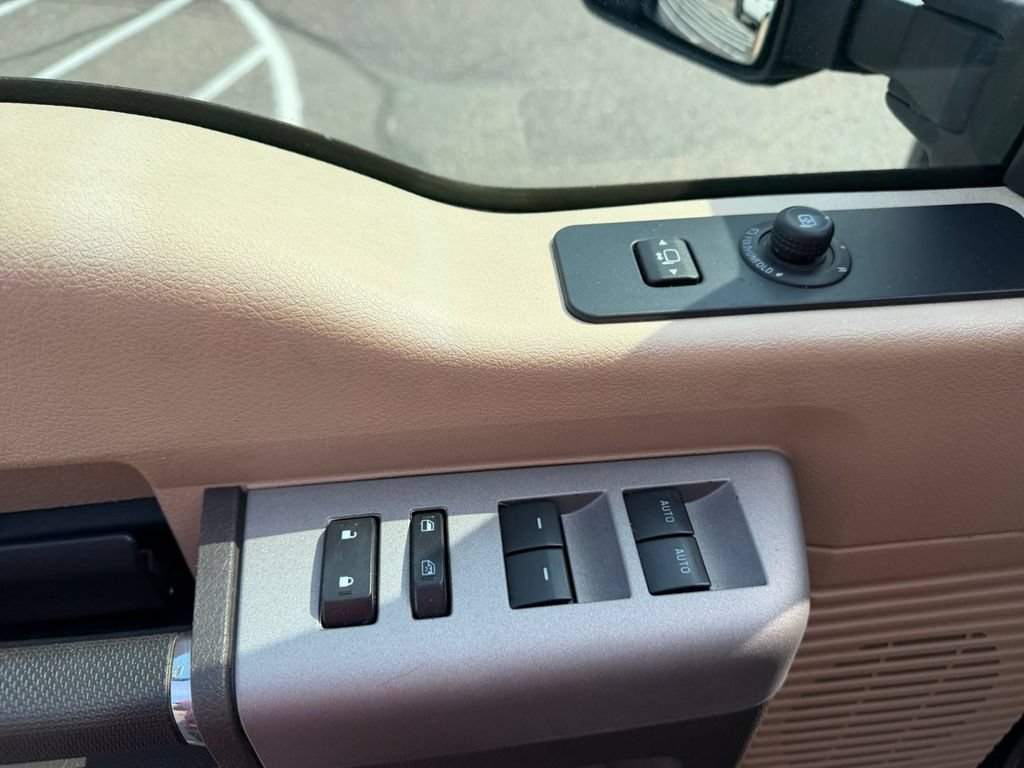 Used 2015 Ford F250 Lariat AWD/4WD image 26