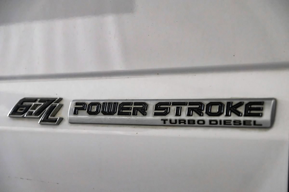 Used 2021 Ford F550 4x4 Crew Cab Super Duty w/ Power Equipment Group image 42