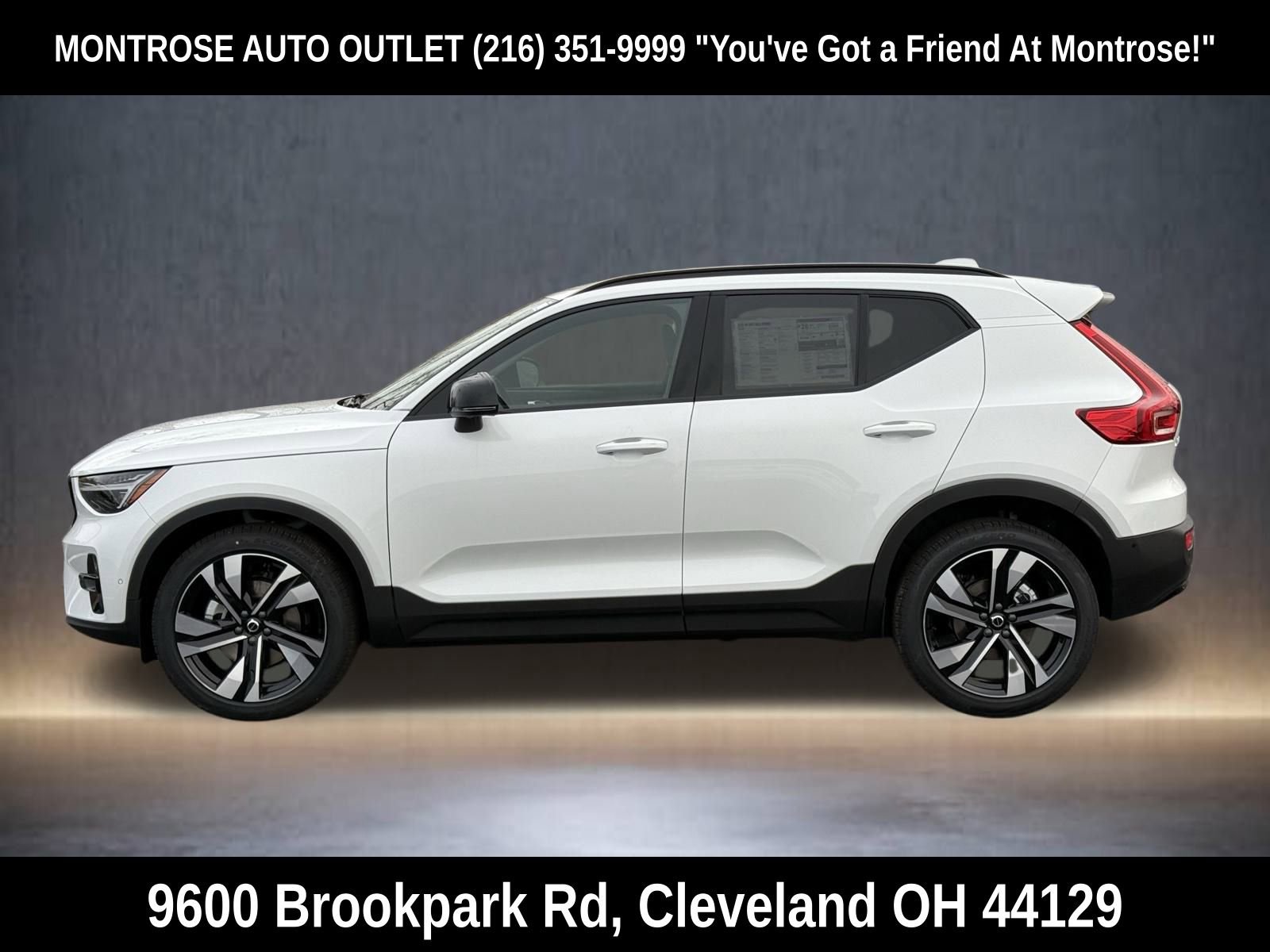 New 2026 Volvo XC40 B5 Plus w/ Protection Package Premier image 2