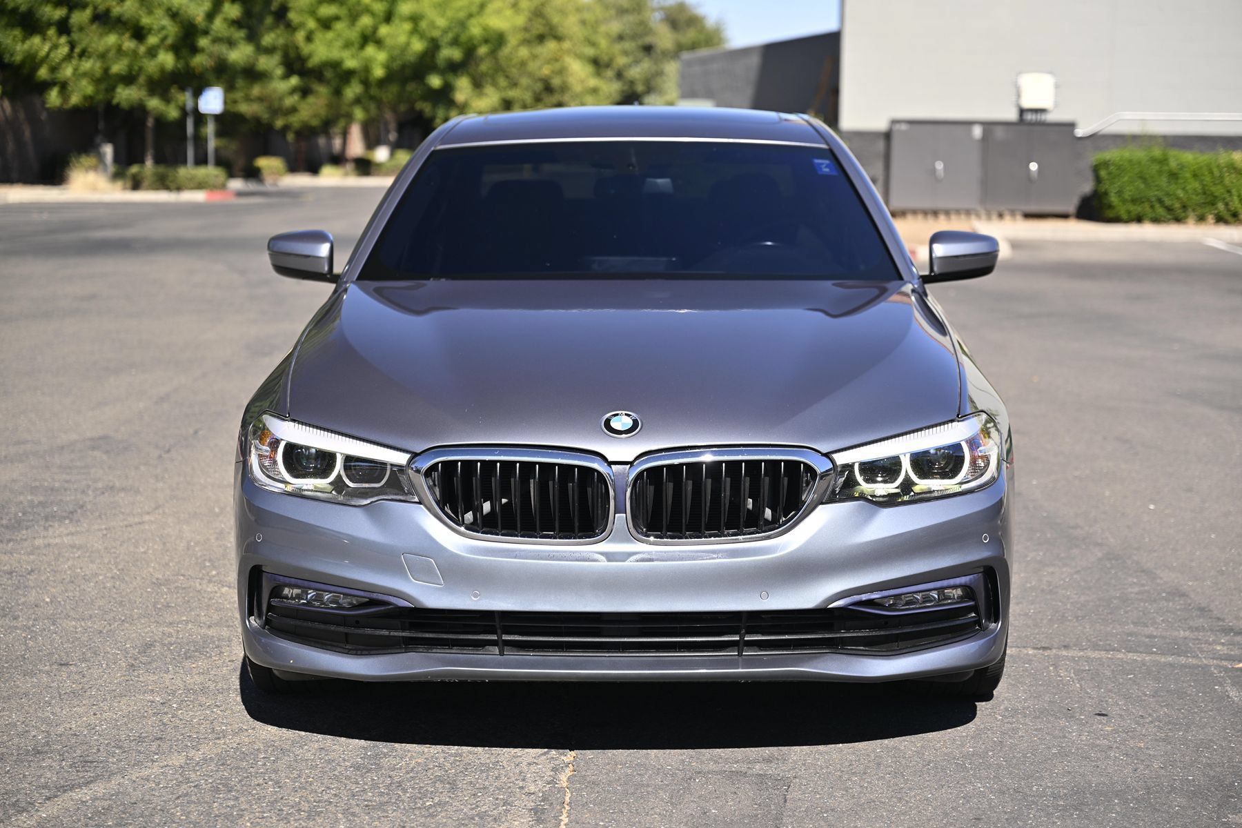 Used 2018 BMW 530i RWD image 2