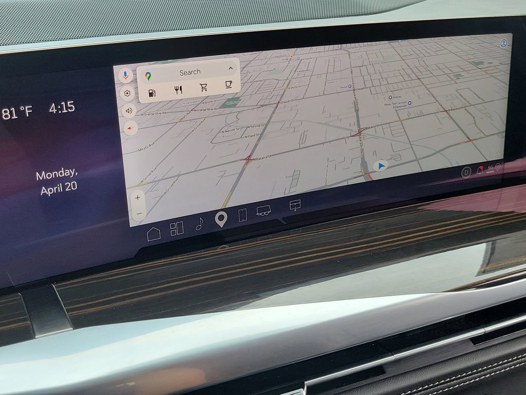 Used 2025 Cadillac Escalade ESV Luxury RWD image 10