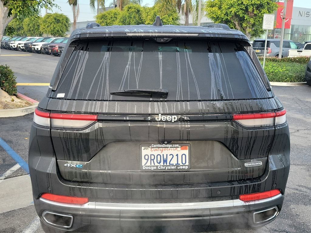 Used 2023 Jeep Grand Cherokee Overland w/ Advanced Protech Group III image 16