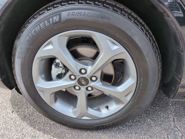 Used 2023 Ford Escape ST-Line w/ Tech Pack #1 image 12