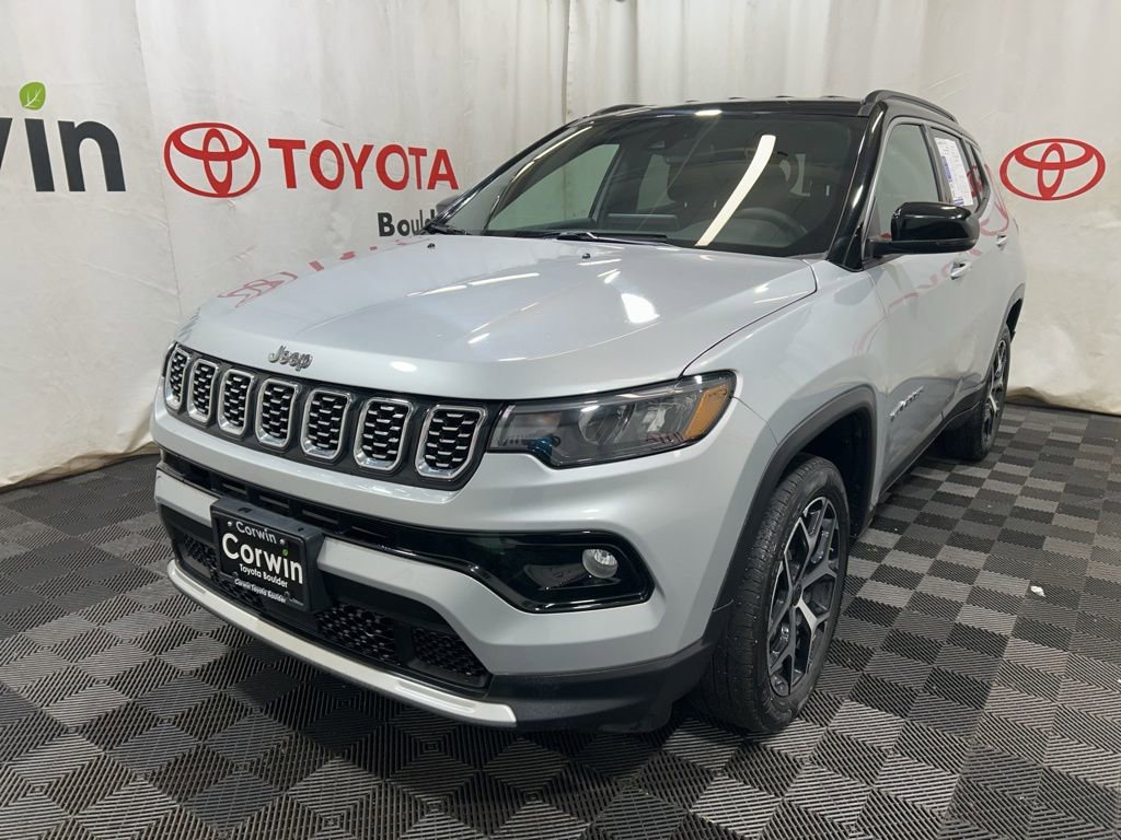 Used 2025 Jeep Compass Limited image 3