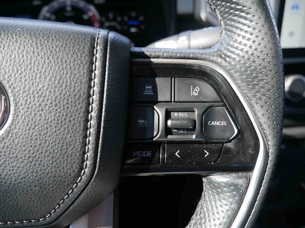 Used 2022 Toyota Tundra Limited image 37