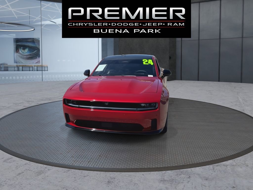 Used 2024 Dodge Charger Daytona R/T w/ Plus Group AWD/4WD image 3
