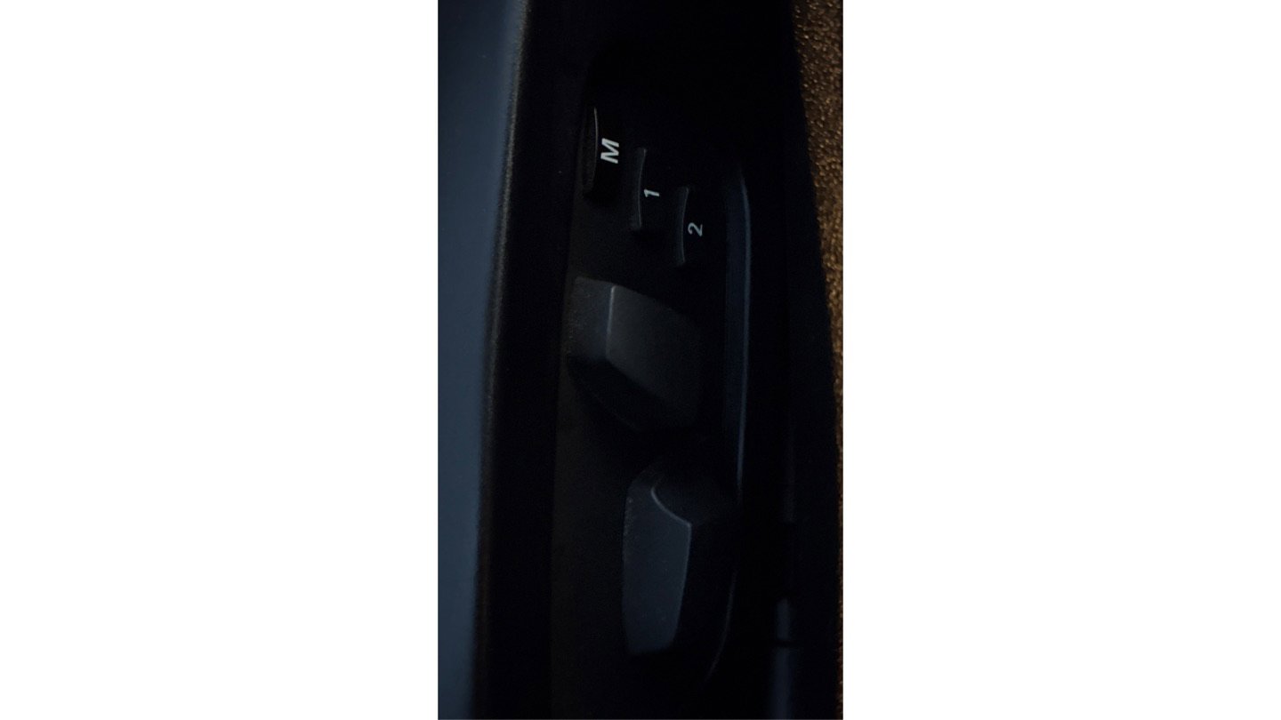 Used 2011 BMW M3 Convertible image 40