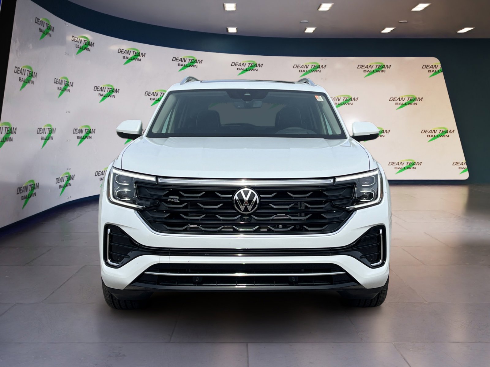 New 2026 Volkswagen Atlas SEL Premium R-Line image 2