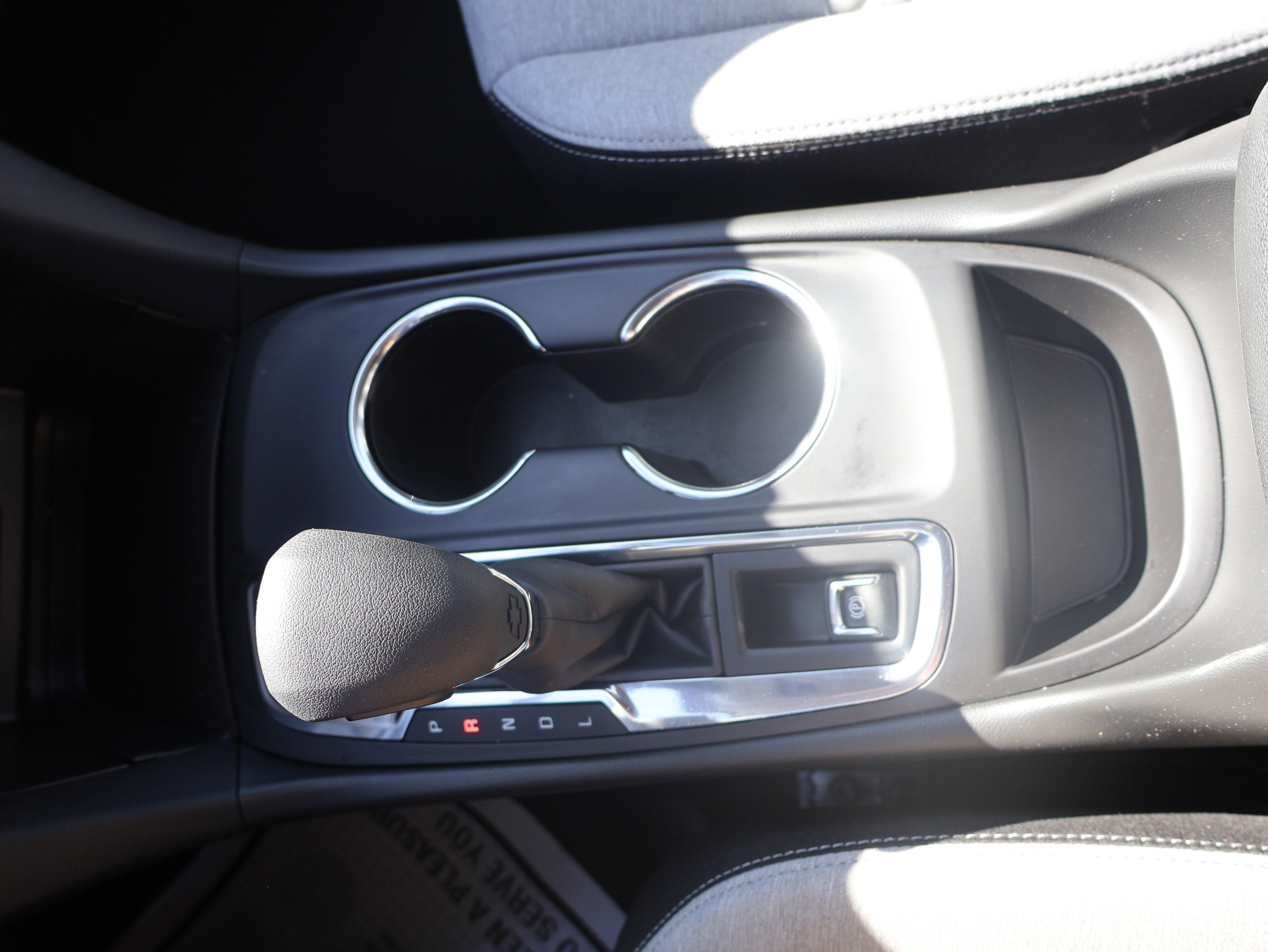 Used 2024 Chevrolet Equinox LS w/ LS Convenience Package FWD image 26