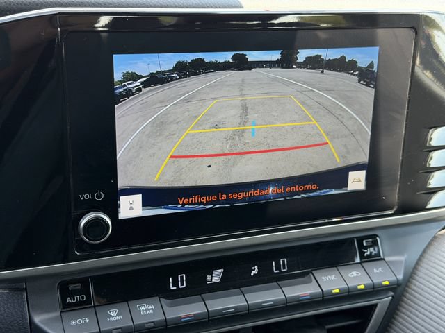 Used 2025 Toyota Camry SE FWD image 17