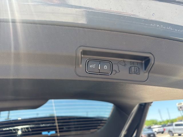New 2026 Ford Explorer ST-Line AWD/4WD image 13
