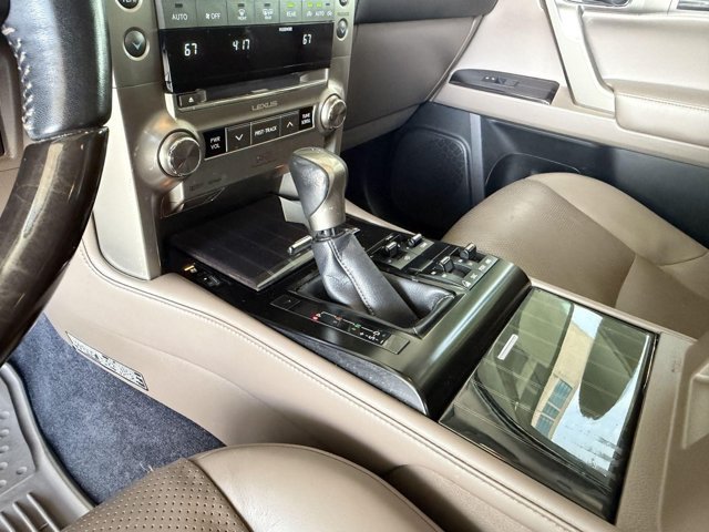 Certified 2020 Lexus GX 460 Luxury w/ Accessory Package AWD/4WD image 21