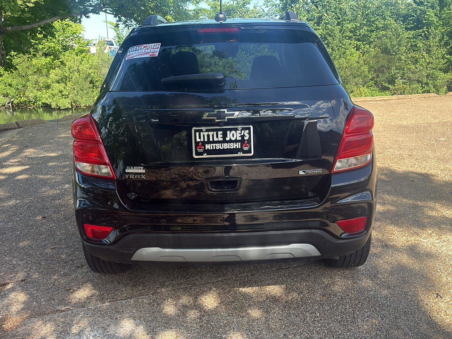 Used 2018 Chevrolet Trax Premier w/ Midnight Edition FWD image 6