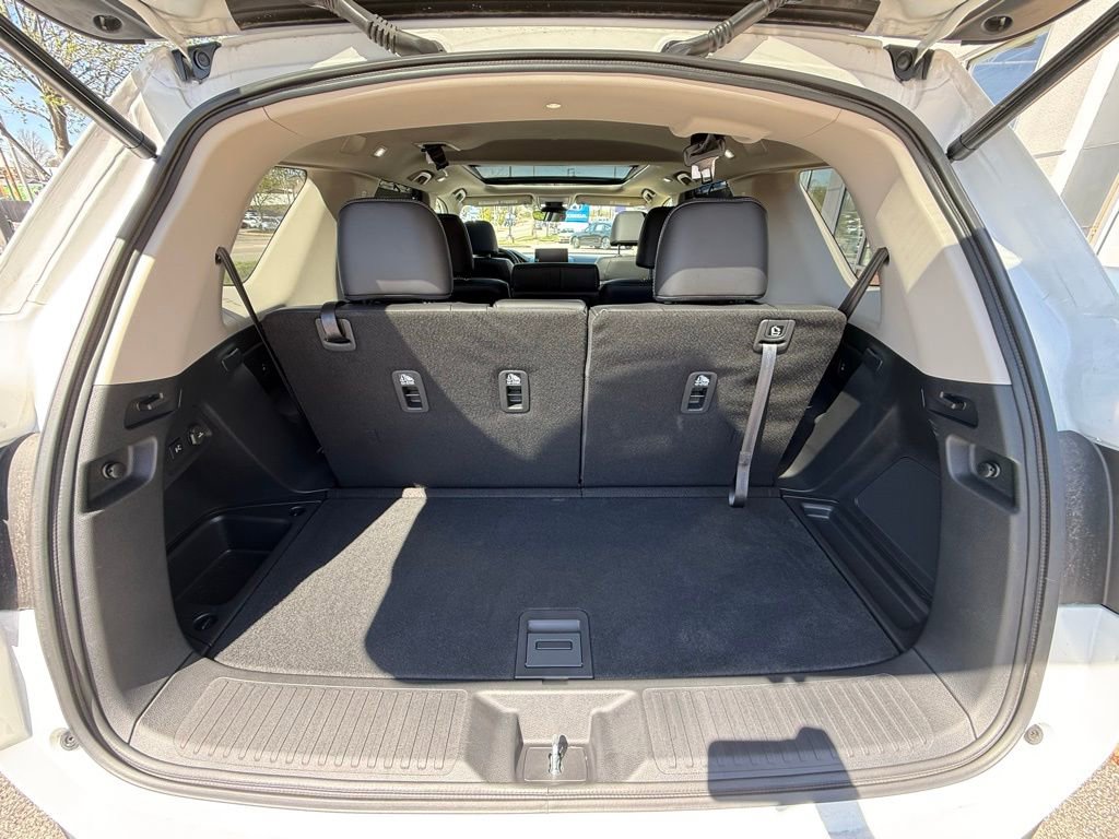 Used 2025 Honda Pilot Touring image 35