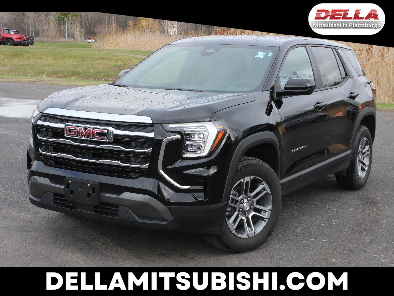 Used 2026 GMC Terrain Elevation image 1