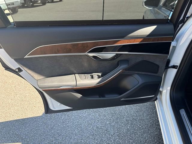 Used 2021 Audi A8 L 3.0T w/ Executive Plus Package image 15