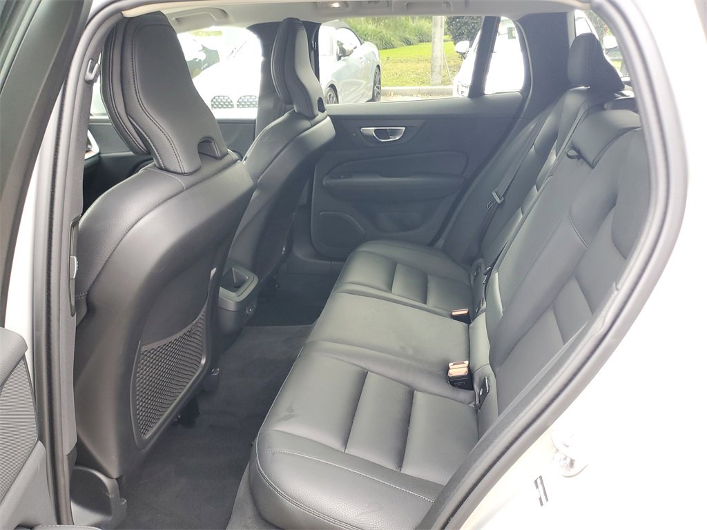 Certified 2025 Volvo V60 B5 Cross Country Plus image 11