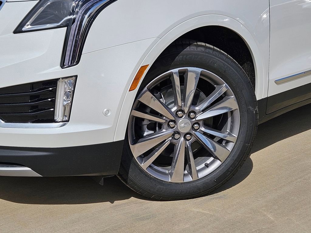 New 2026 Cadillac XT5 Premium Luxury w/ Driver Assist Package image 7