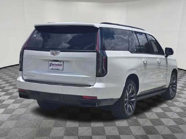Used 2024 Cadillac Escalade ESV Sport Platinum AWD/4WD image 5