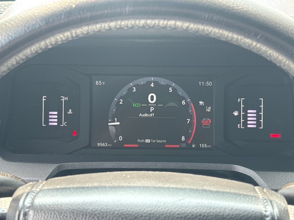 Used 2025 Toyota 4Runner SR5 AWD/4WD image 17