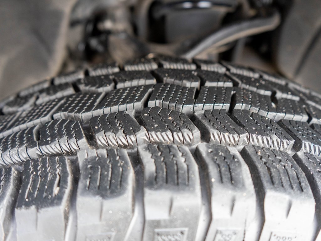 Used 2020 Chevrolet Silverado 1500 LT Trail Boss w/ Bed Protection Package image 34