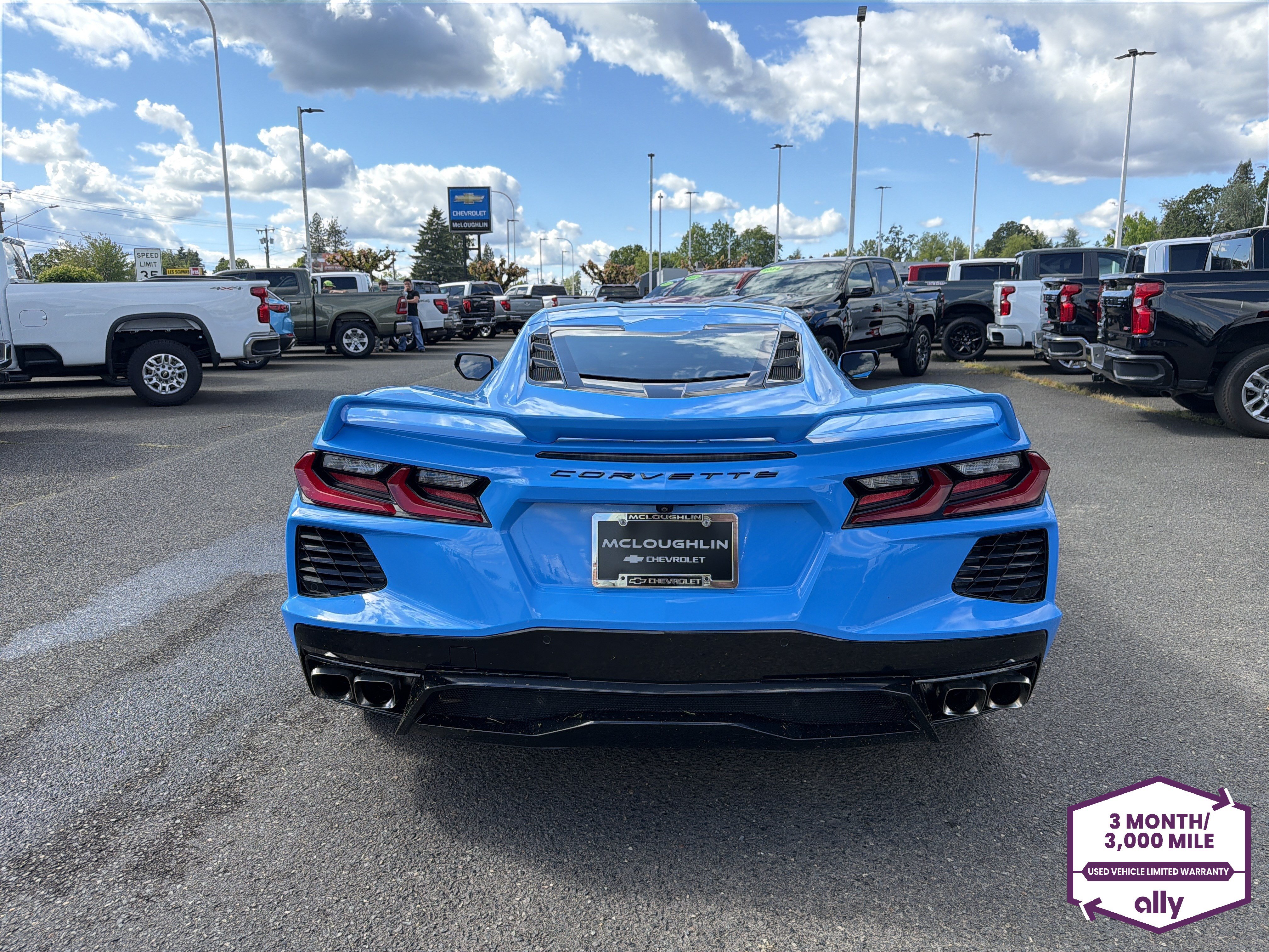 Used 2021 Chevrolet Corvette Stingray Coupe w/ Z51 Performance Package RWD image 4