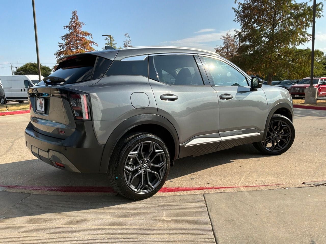 Used 2026 Nissan Kicks SR FWD image 6