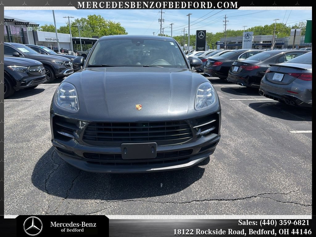 Used 2020 Porsche Macan AWD/4WD image 2