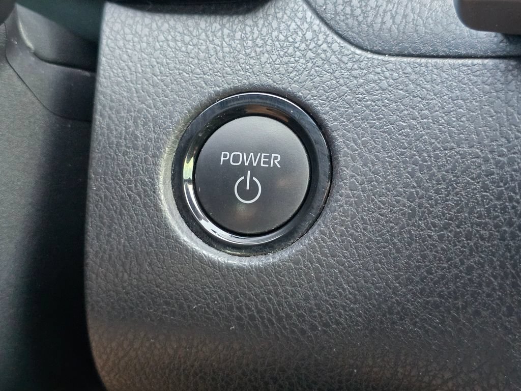 Certified 2025 Toyota Camry SE FWD image 31