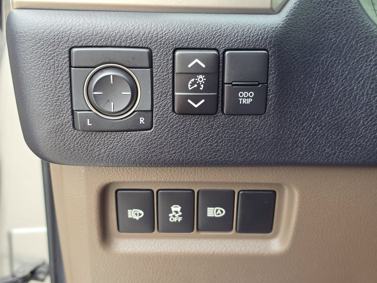 Used 2020 Lexus GX 460 Premium w/ Premium Package AWD/4WD image 30