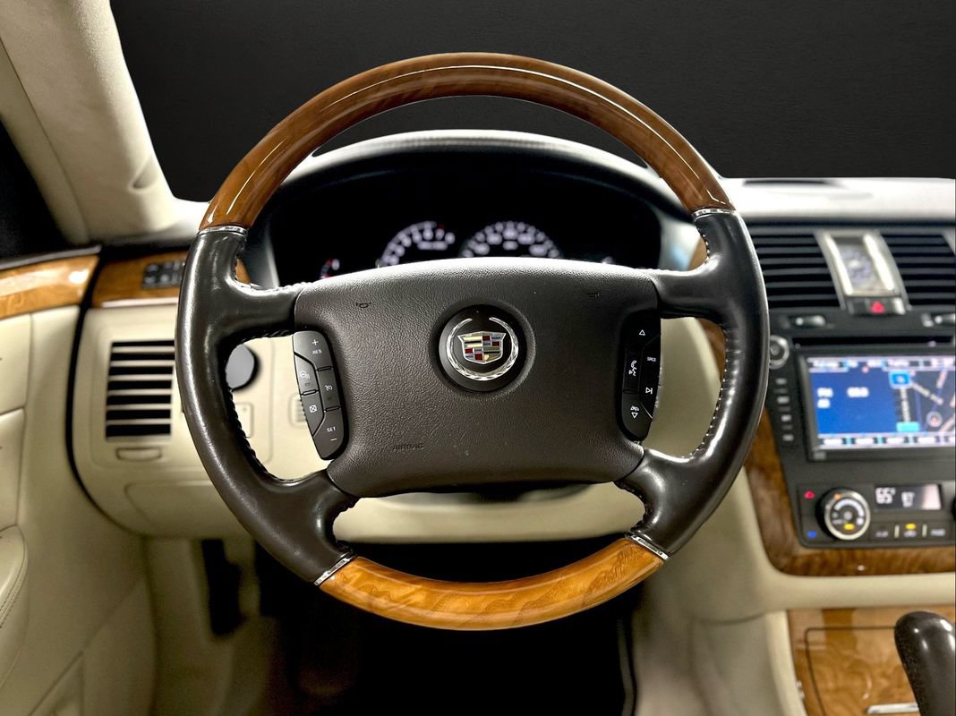 Used 2011 Cadillac DTS Platinum FWD image 30