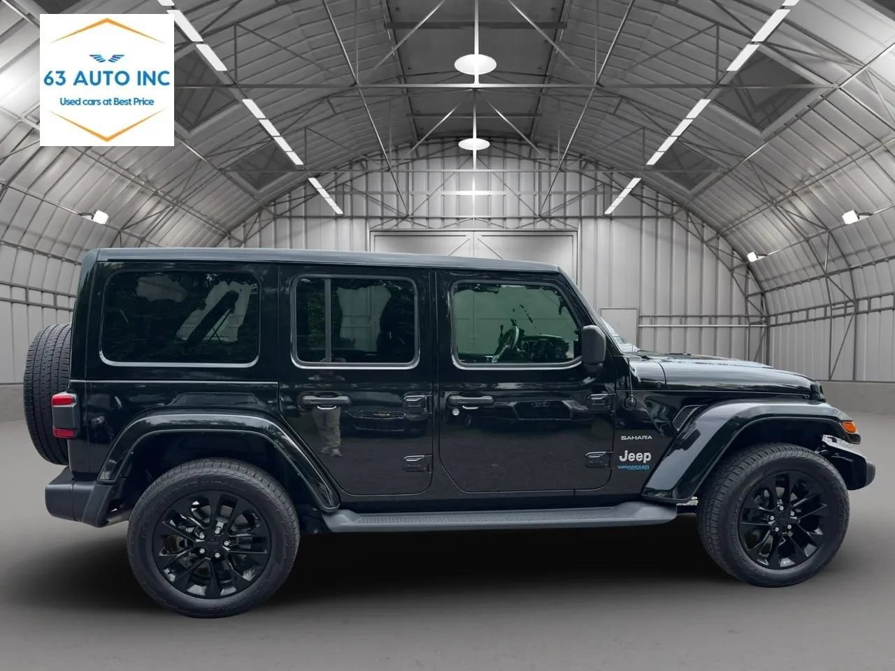Used 2021 Jeep Wrangler Unlimited Sahara w/ Cold Weather Group AWD/4WD image 6