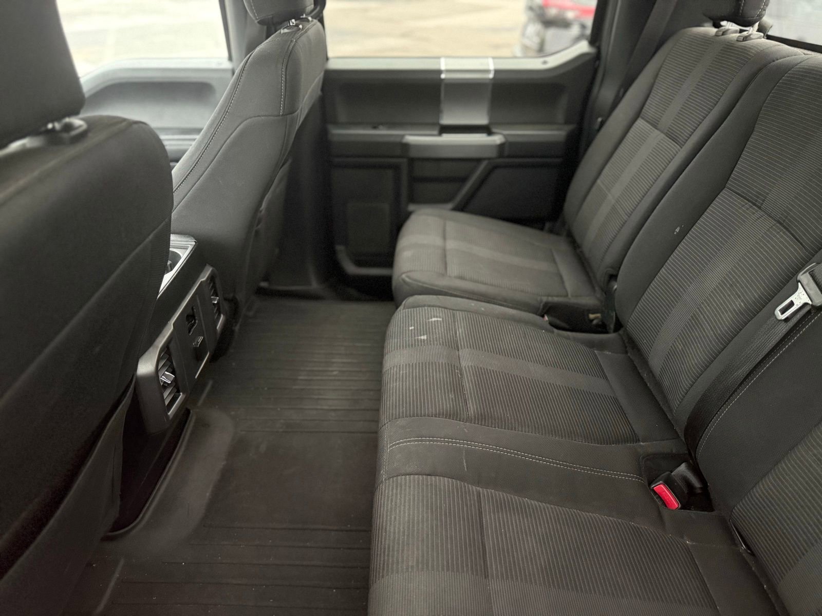 Used 2015 Ford F150 XLT w/ Equipment Group 301A Mid AWD/4WD image 5