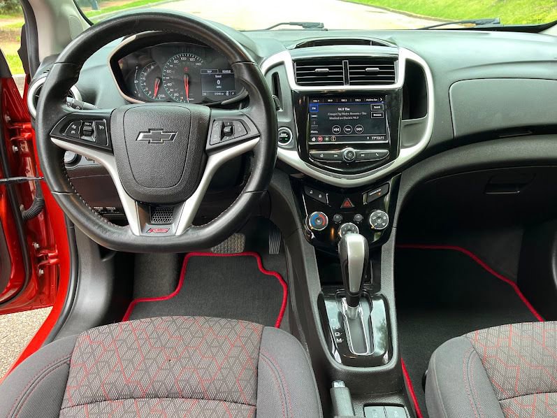 Used 2020 Chevrolet Sonic LT w/ Convenience Package FWD image 19