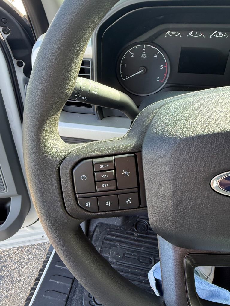 New 2026 Ford F550 4x4 Supercab Super Duty image 13
