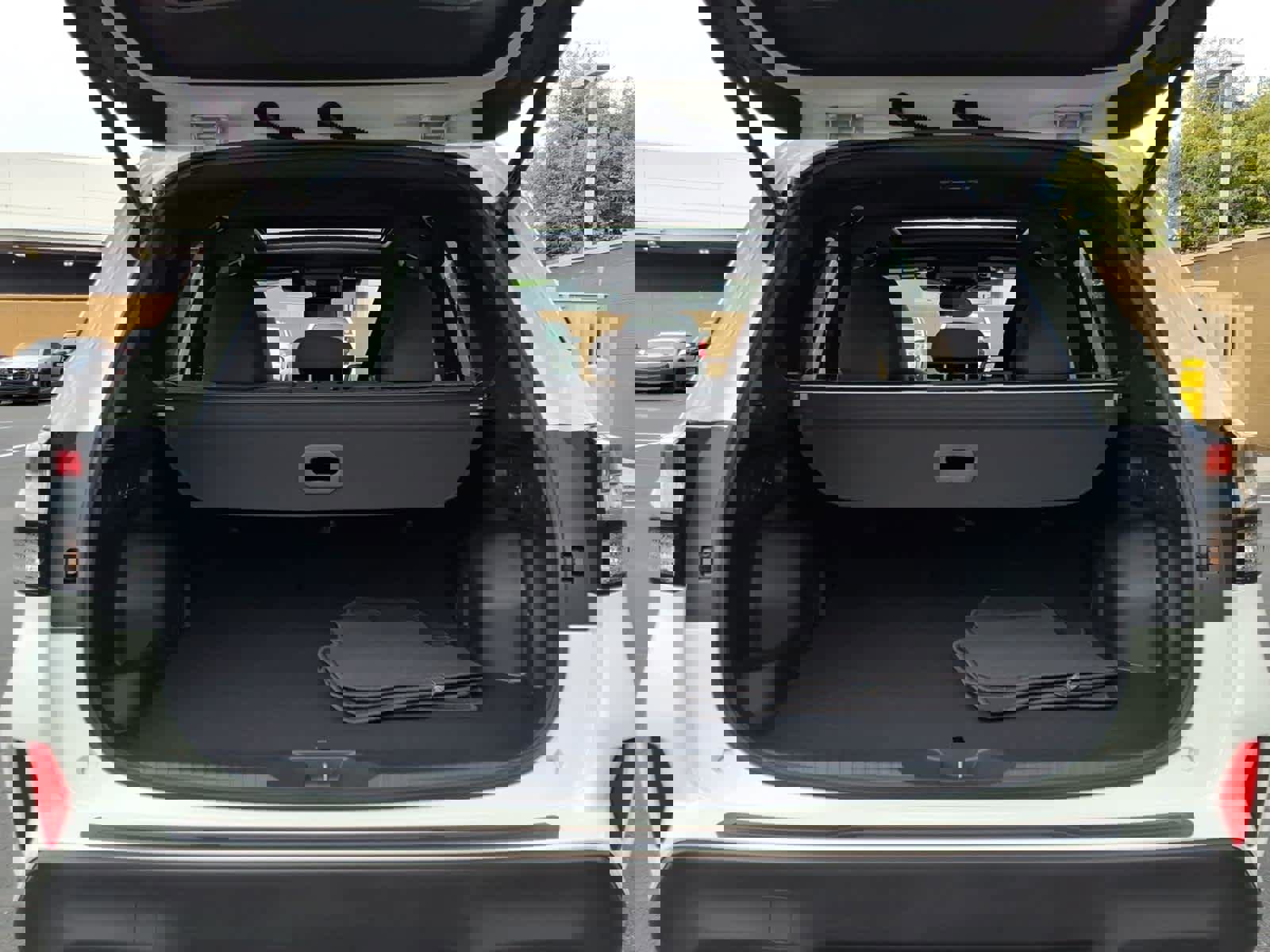 Certified 2025 Subaru Forester Premium w/ Protection Package (1PH) image 17