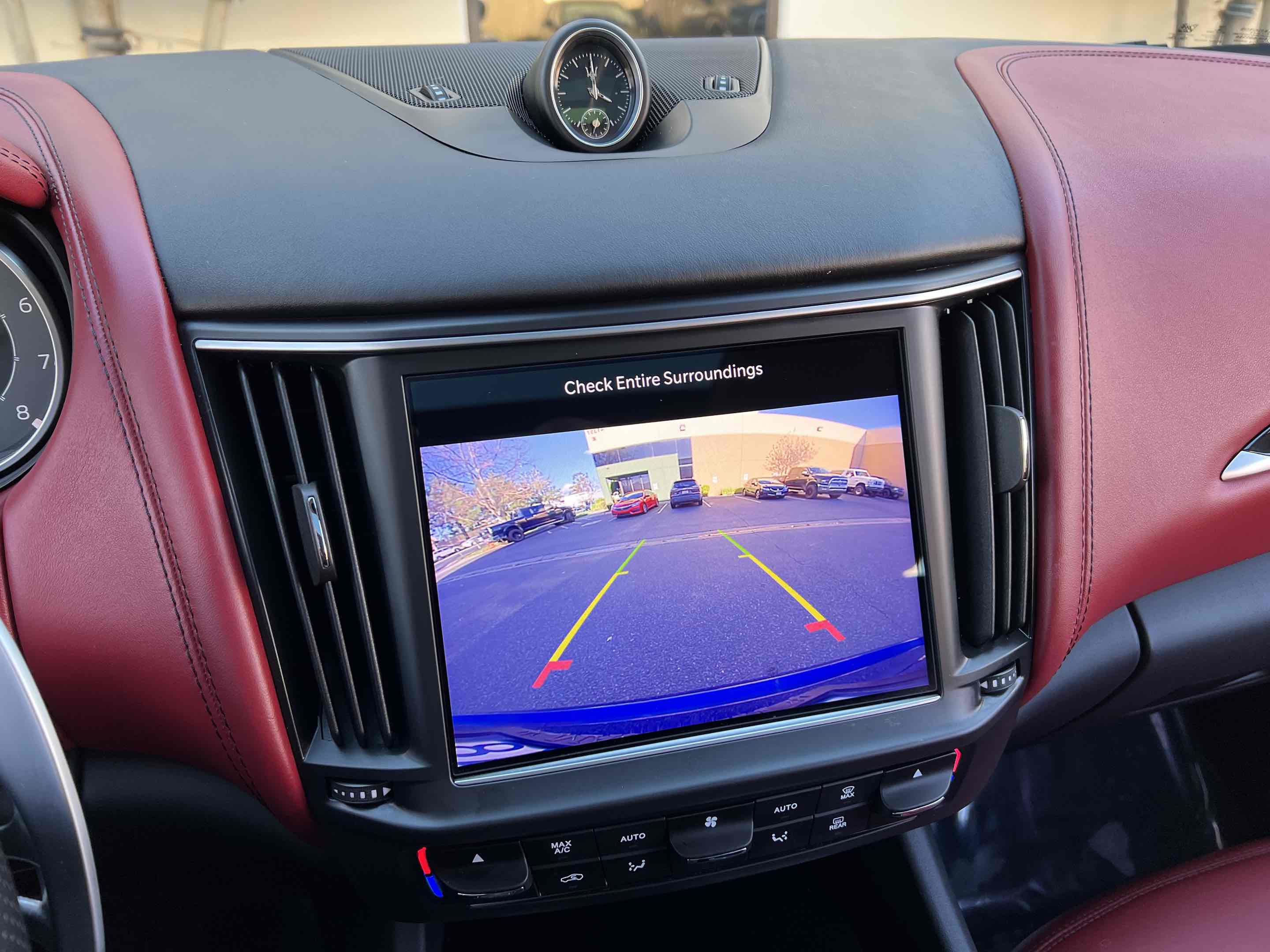 Used 2021 Maserati Levante image 9