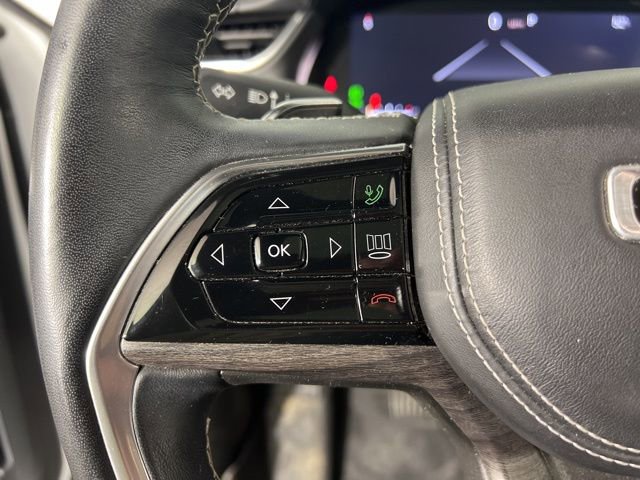 Used 2022 Jeep Grand Cherokee L Overland w/ Luxury Tech Group IV image 17