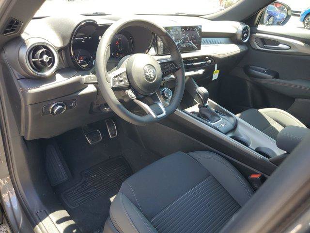 New 2026 Alfa Romeo Tonale w/ Active Assist Package AWD/4WD image 8