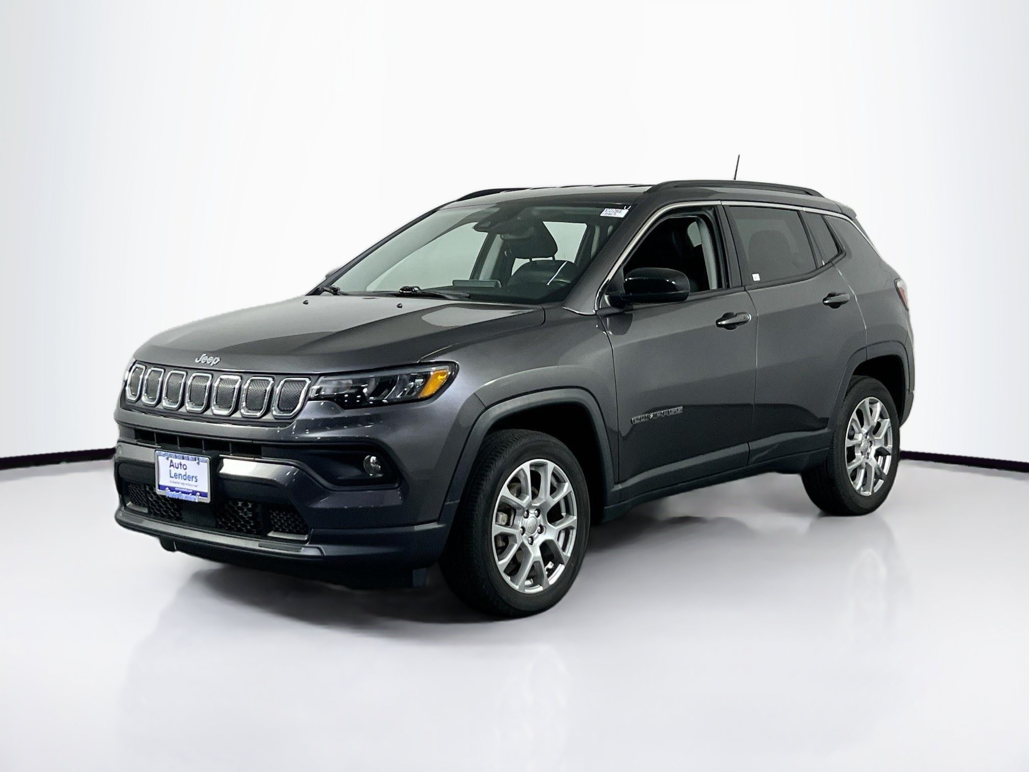 Used 2022 Jeep Compass Latitude AWD/4WD image 1