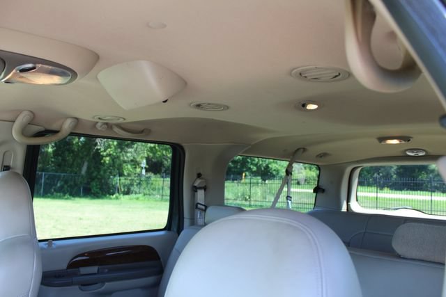 Used 2001 Ford Excursion Limited RWD image 17