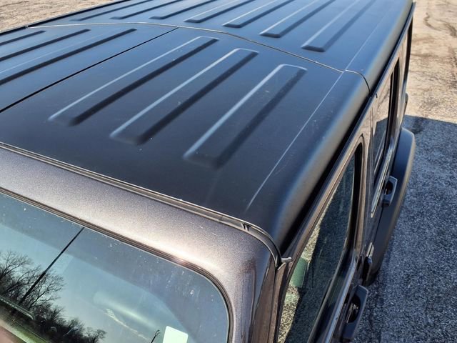 Used 2025 Jeep Wrangler Sport S image 54