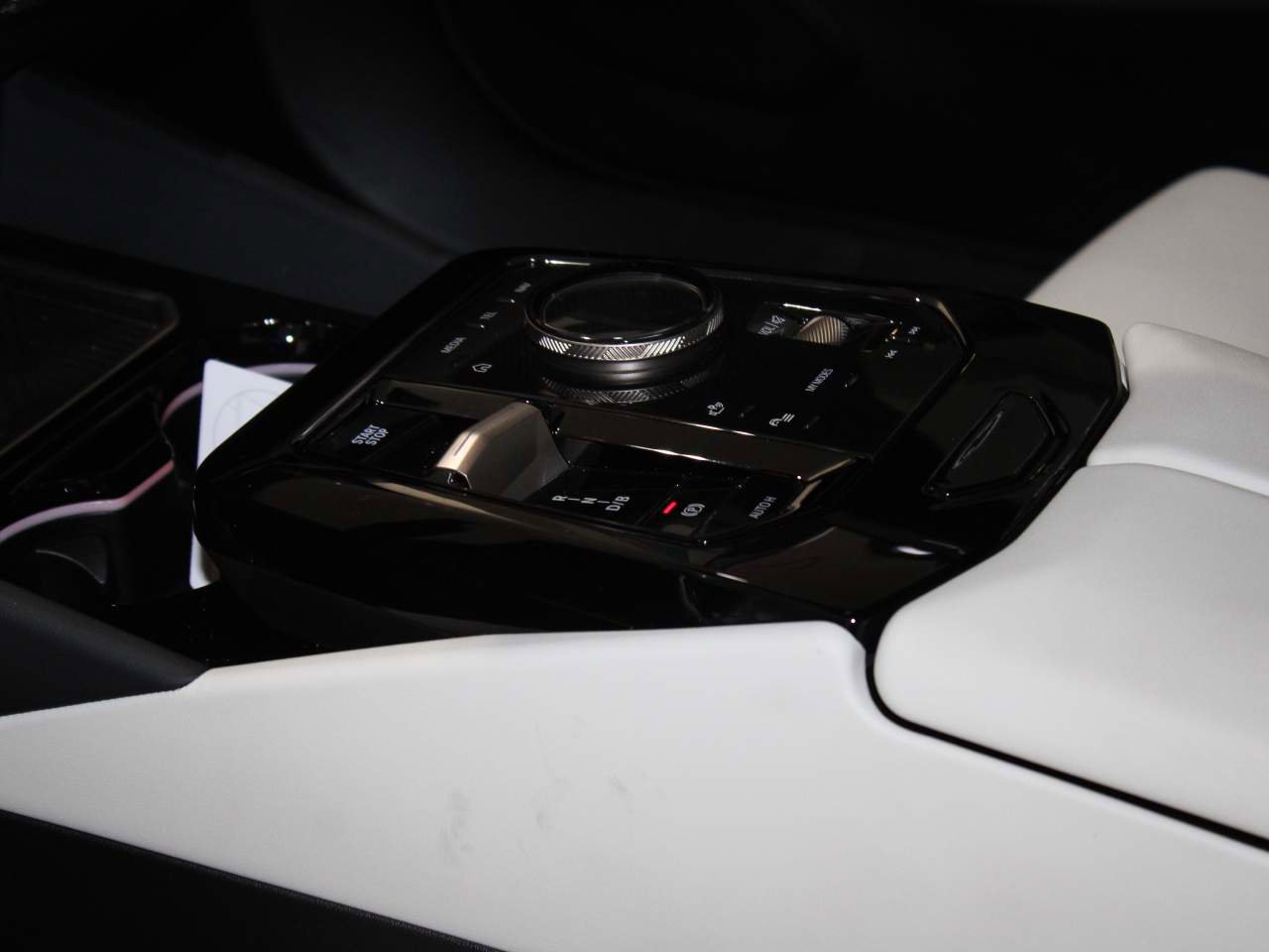 Certified 2024 BMW i5 eDrive40i w/ M Sport Package image 12