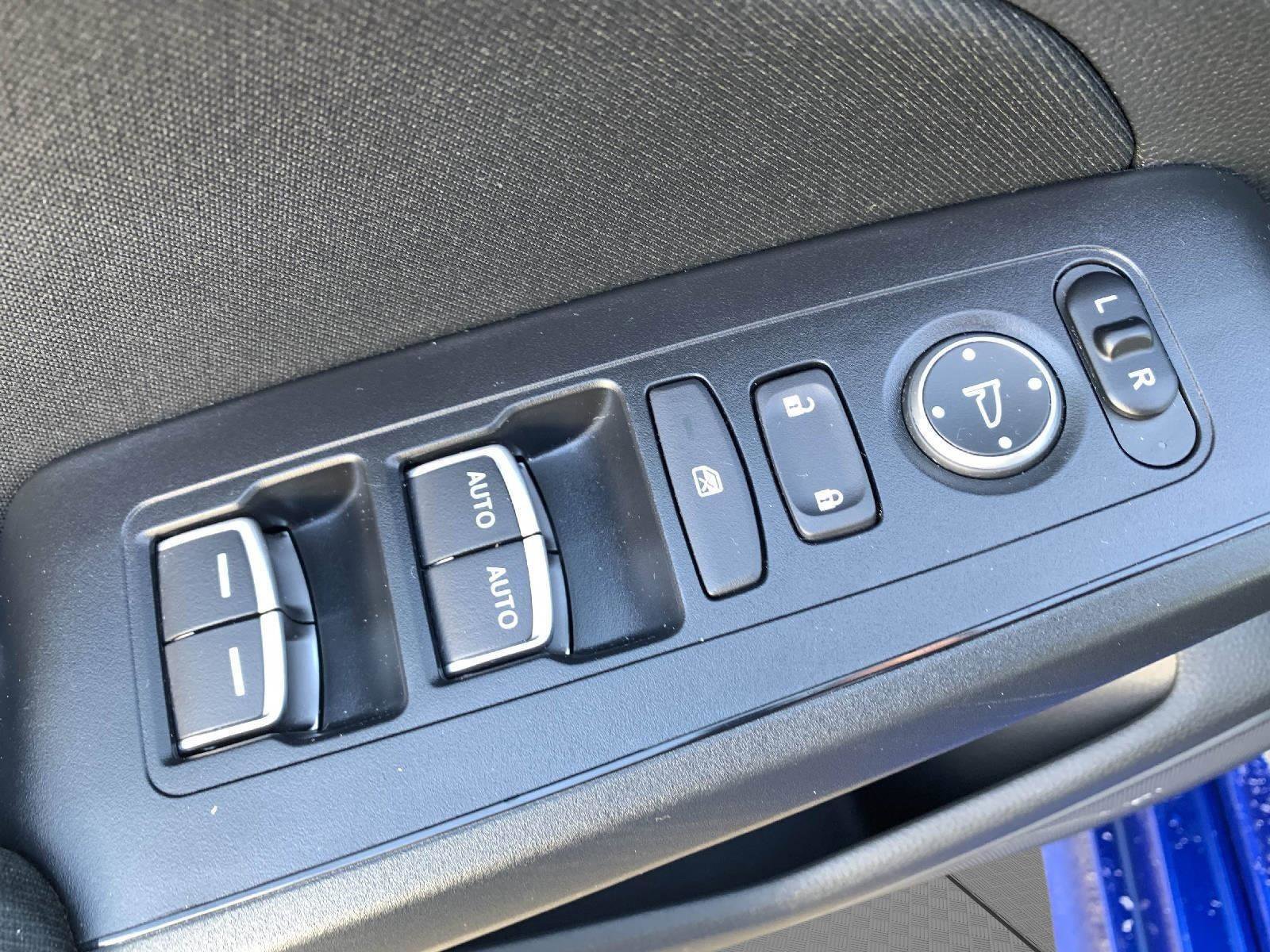 Used 2023 Honda Civic EX image 10