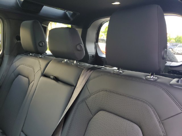 New 2026 Land Rover Defender 110 S AWD/4WD image 11