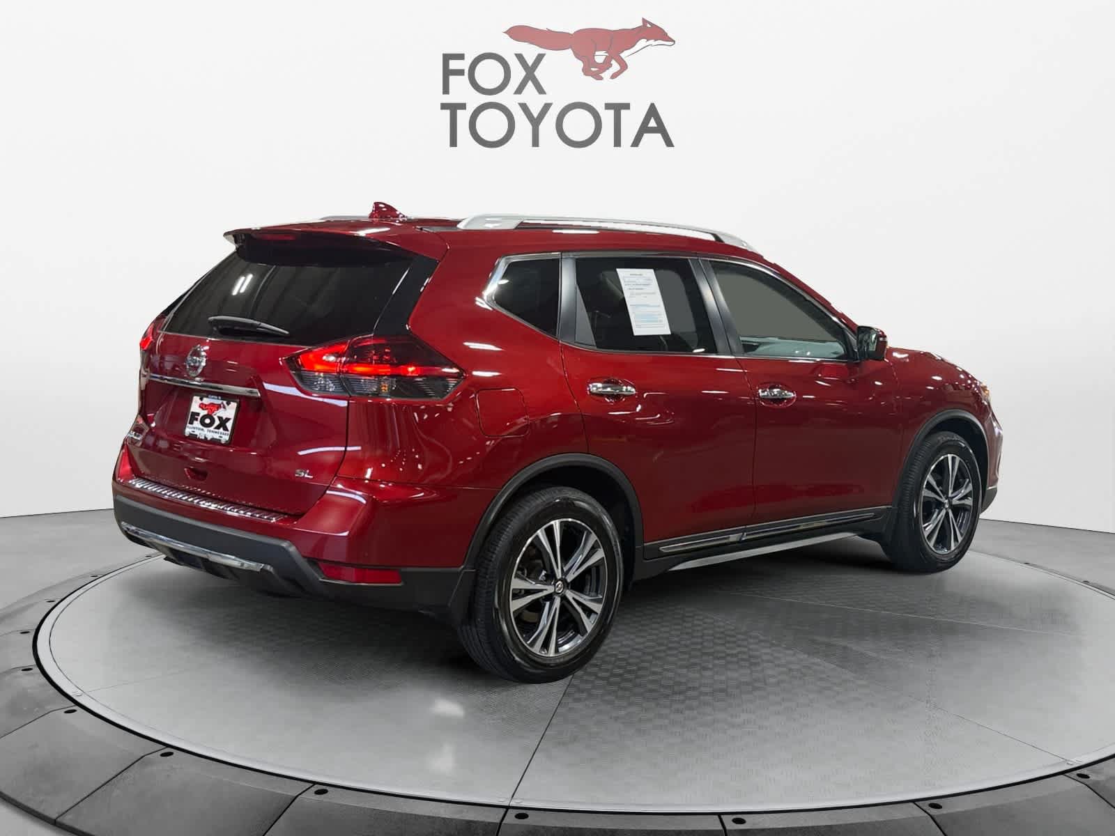 Used 2018 Nissan Rogue SL FWD image 6