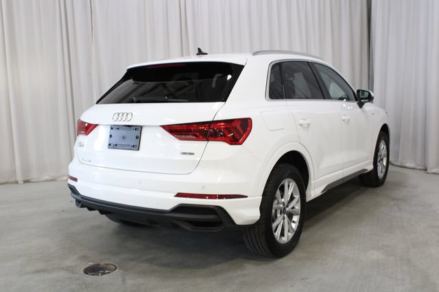Used 2024 Audi Q3 2.0T Premium w/ Convenience Package AWD/4WD image 26