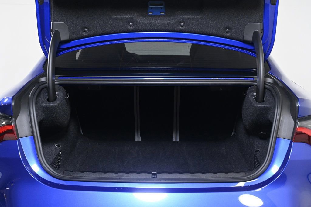 Used 2022 BMW M4 Coupe image 25