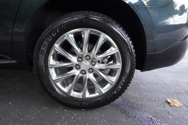 Used 2021 Buick Enclave Premium w/ Sun and Sites Package AWD/4WD image 34