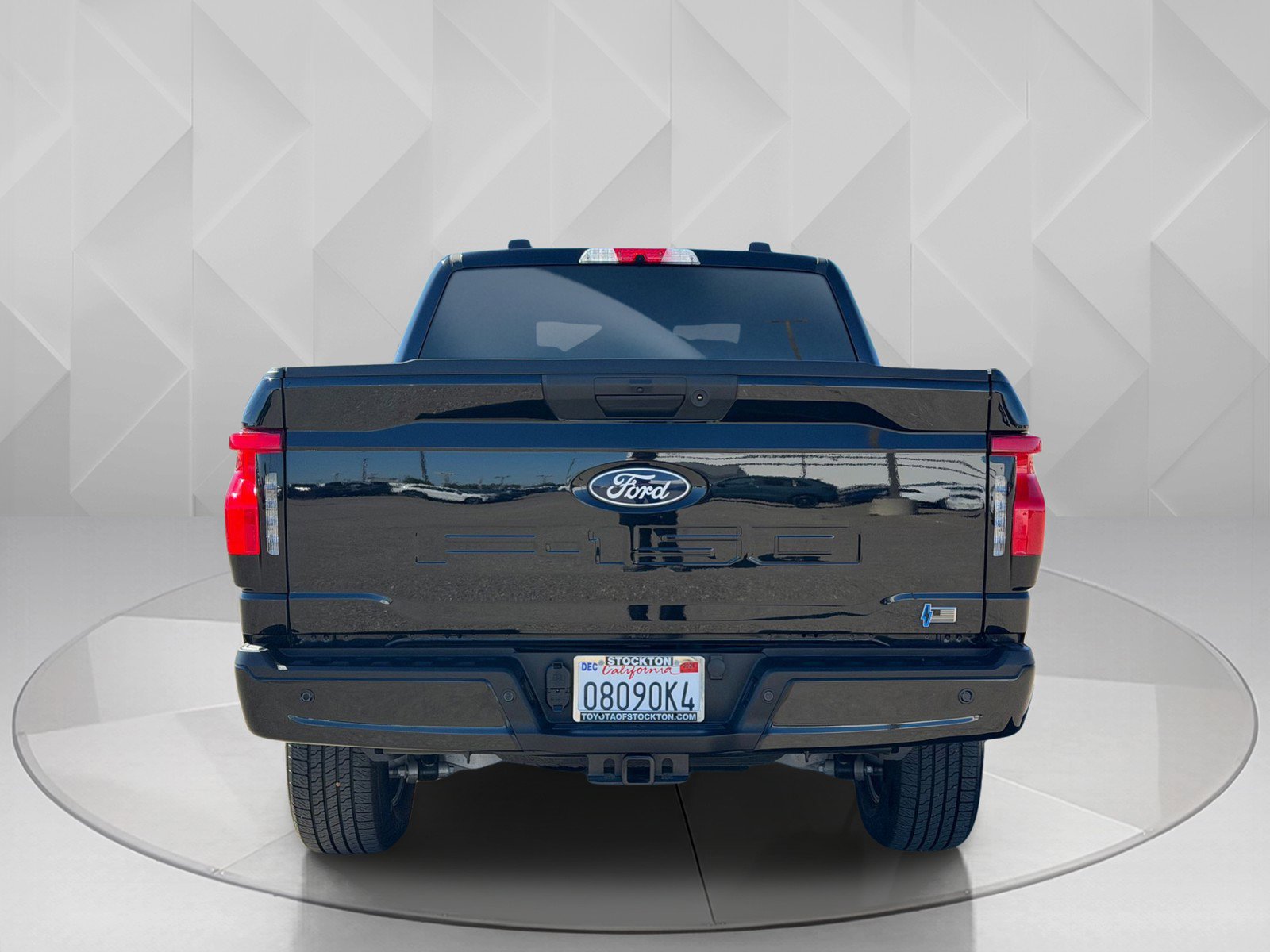 Used 2025 Ford F150 Lightning Flash image 4